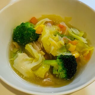 ほったらかしで⭐キャベツたっぷり野菜スープ